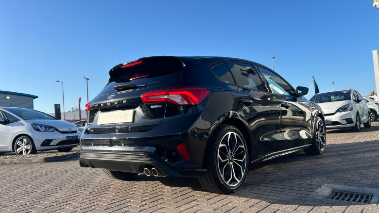 Ford Focus 1.0 EcoBoost Hybrid mHEV 125 ST-Line X Edition 5dr Petrol Hatchback